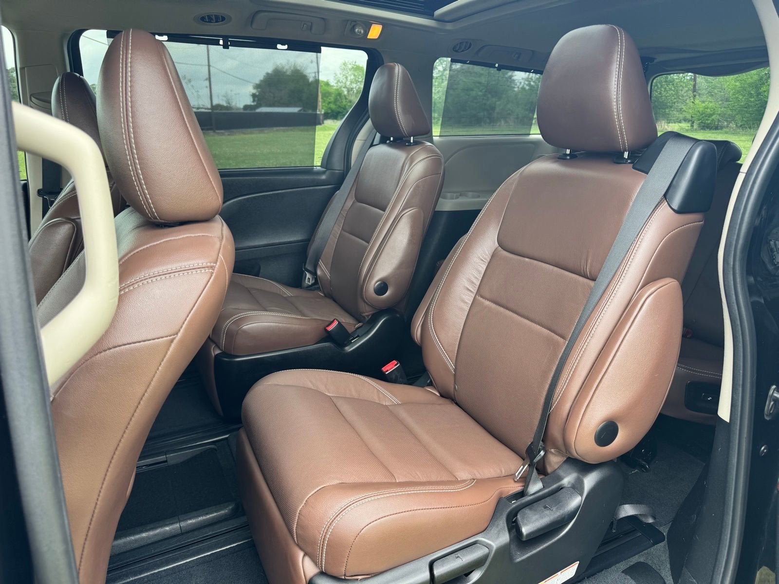 2017 Toyota Sienna XLE Auto Access Seat
