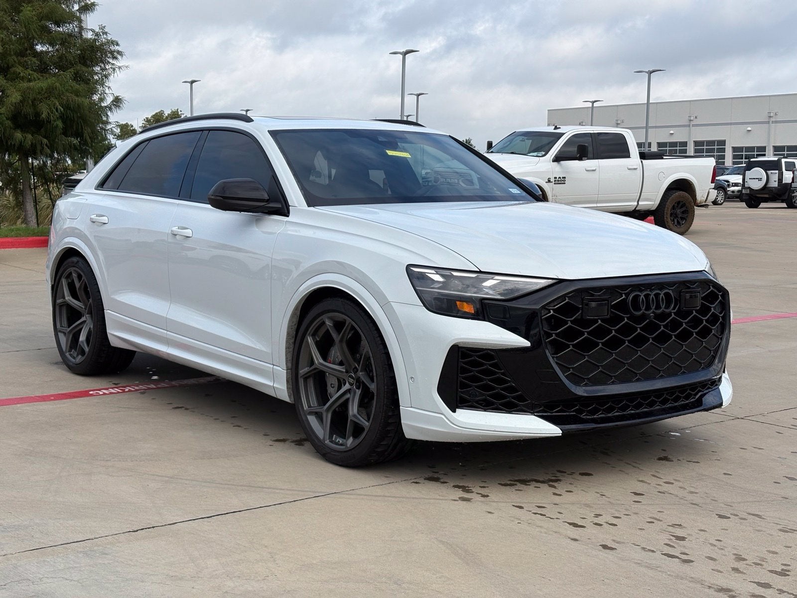 2025 Audi RS Q8