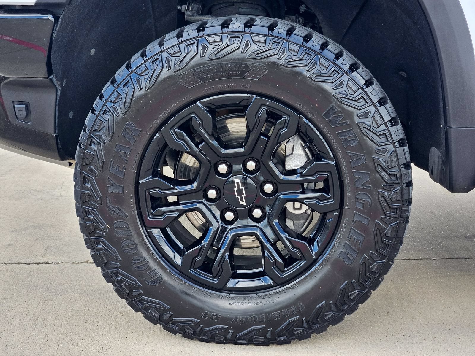 2025 Chevrolet Silverado 1500 ZR2