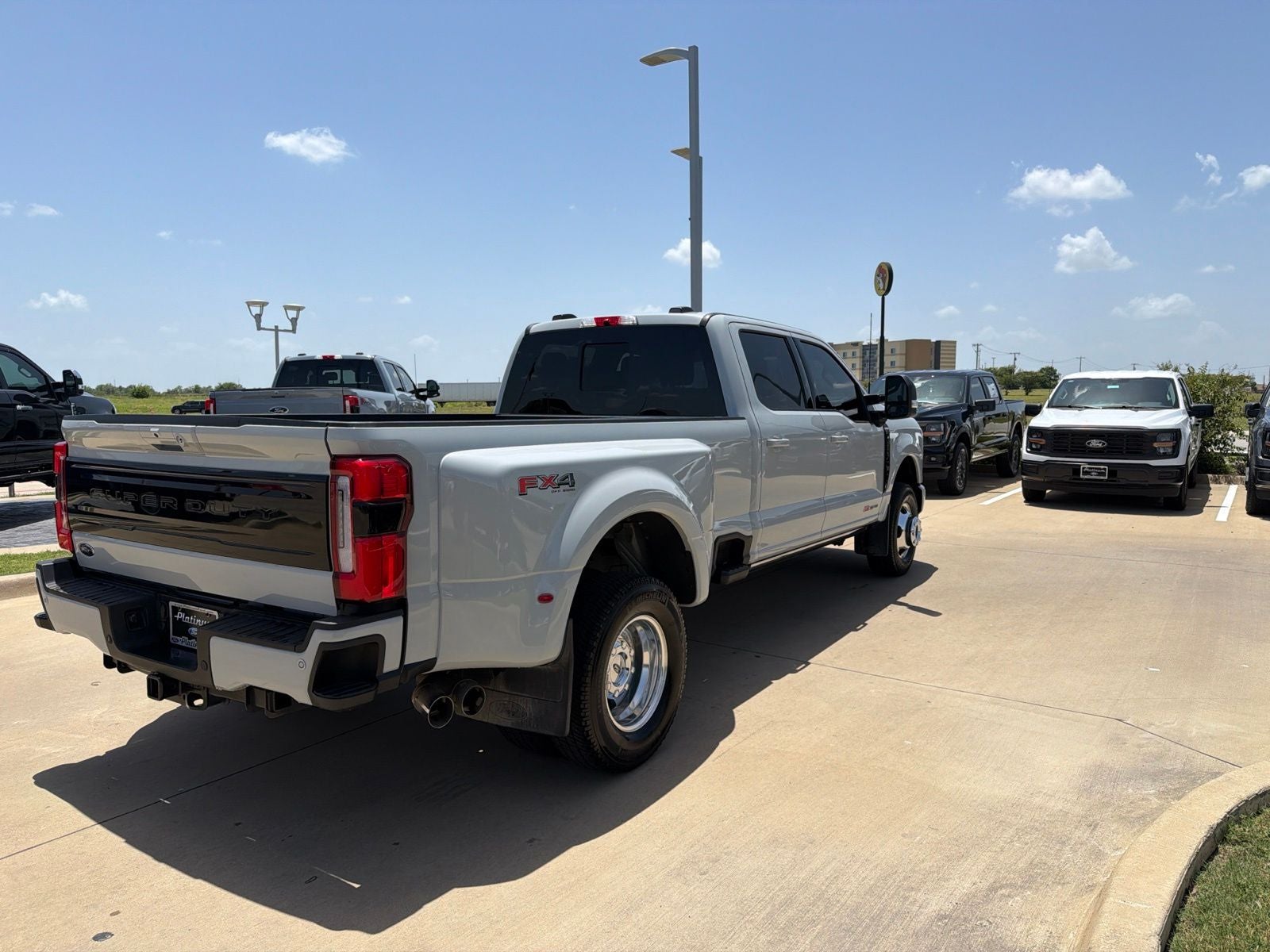2026 Ford F-350SD Platinum DRW