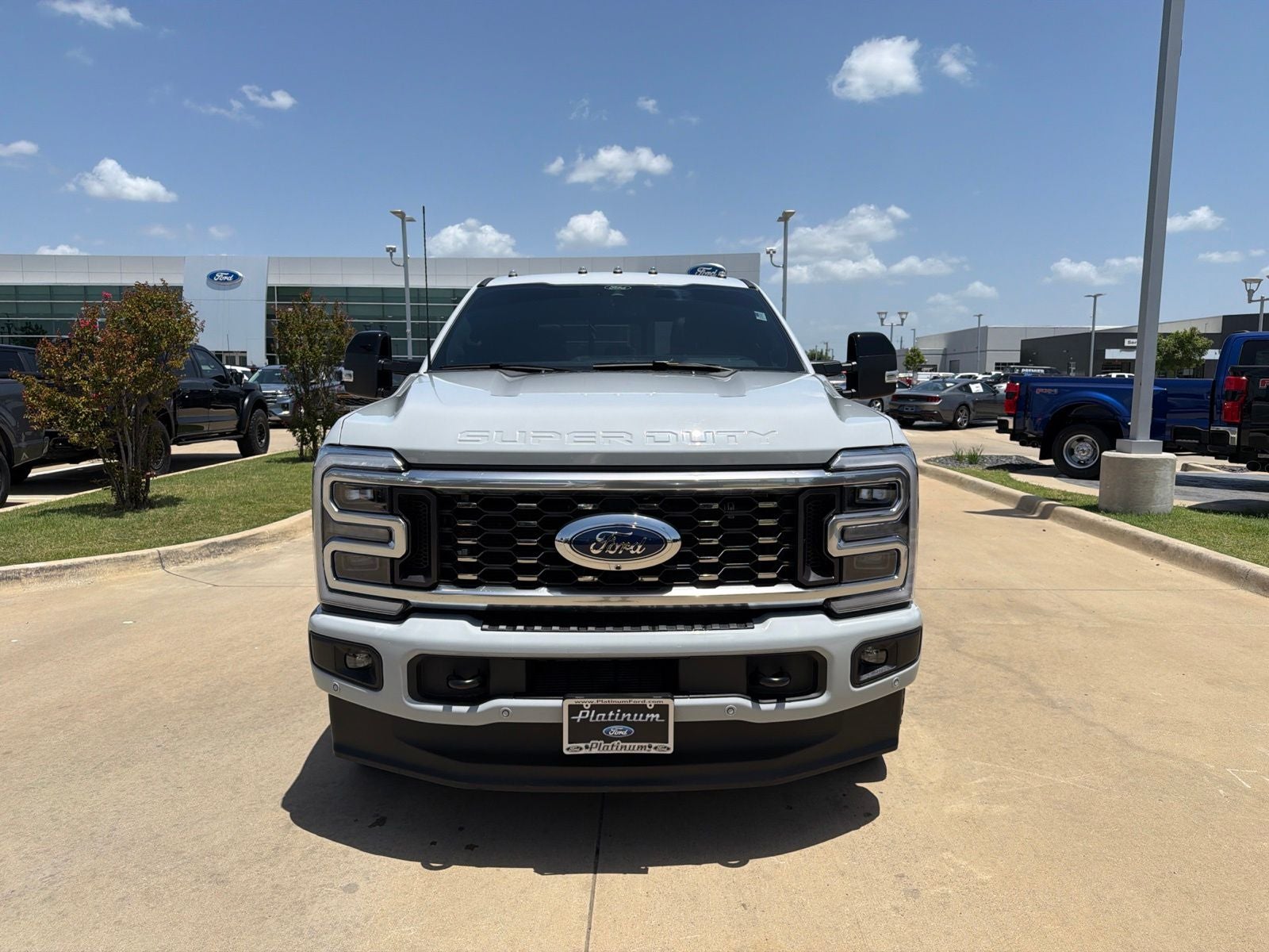 2026 Ford F-350SD Platinum DRW