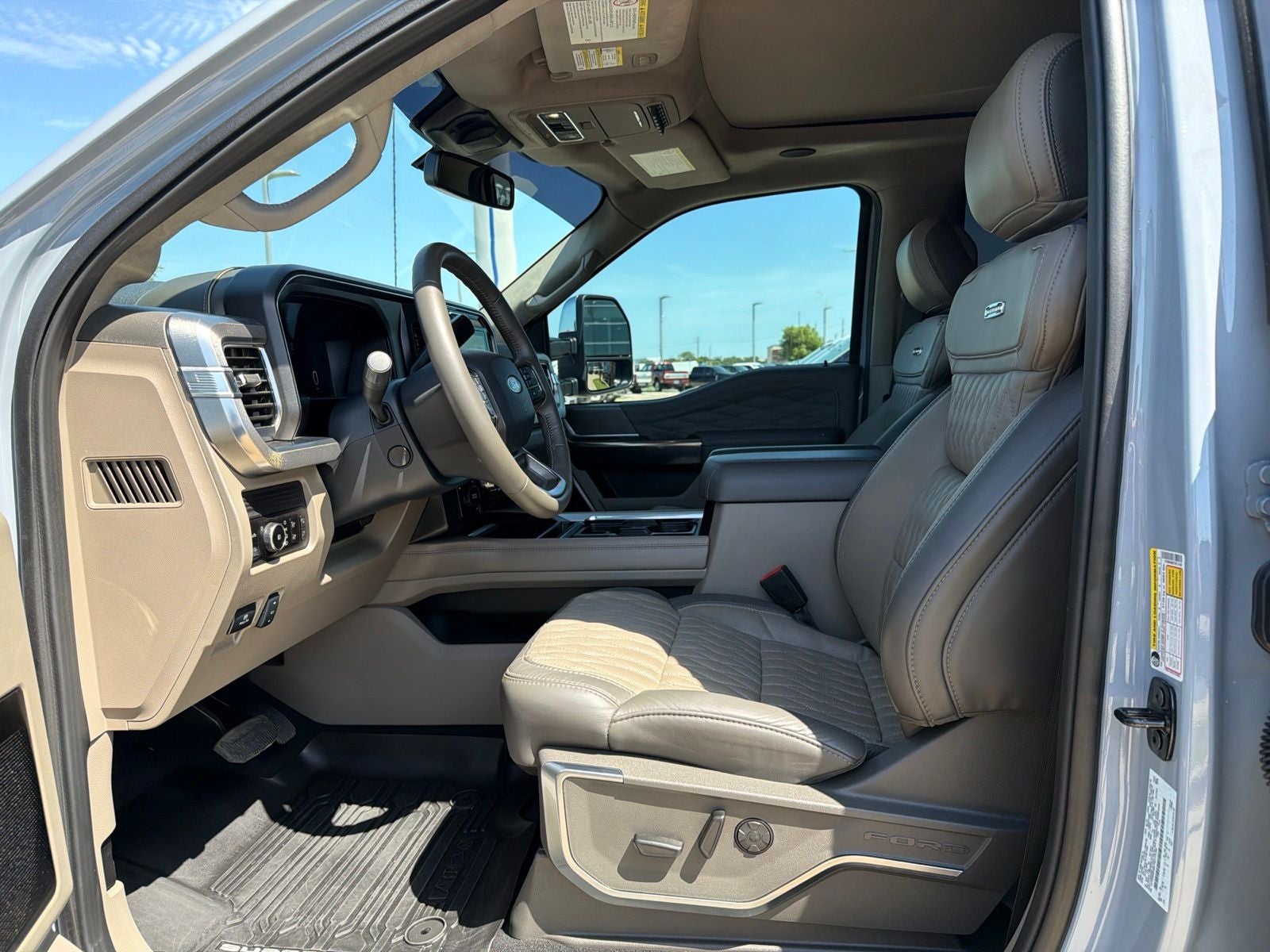 2026 Ford F-450SD Platinum DRW