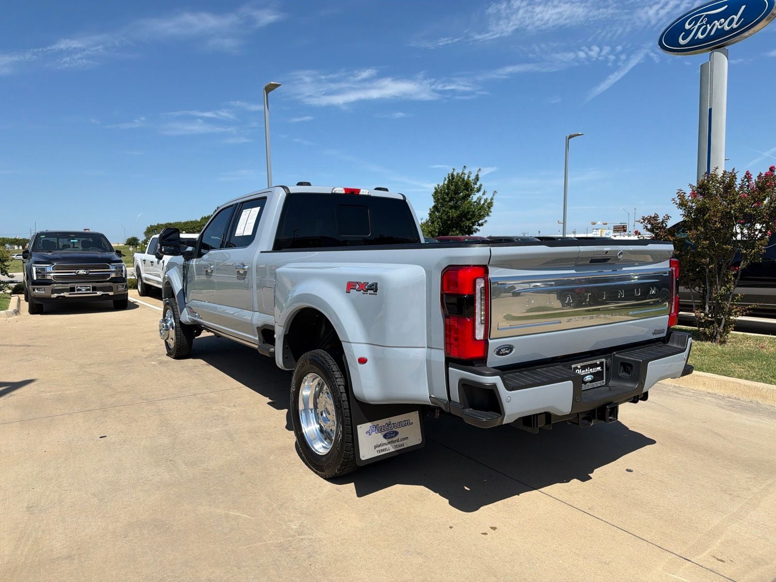 2026 Ford F-450SD Platinum DRW
