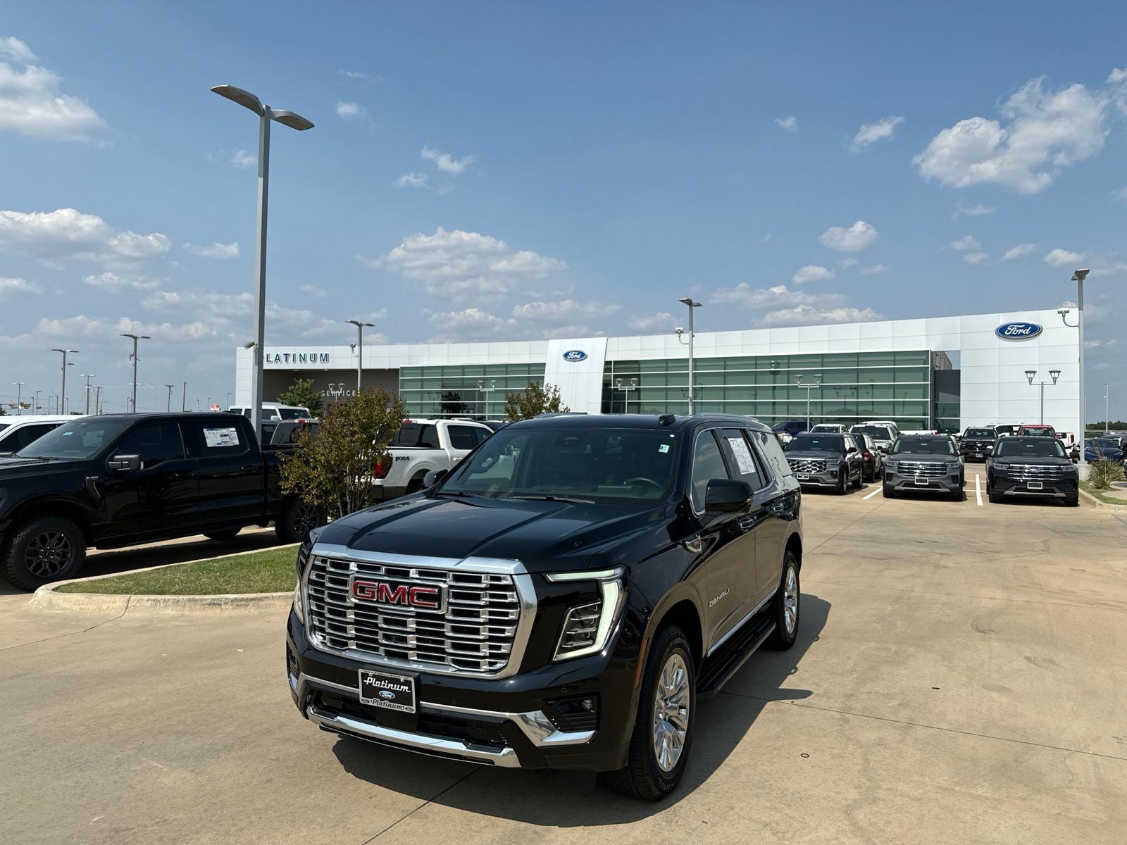 2025 GMC Yukon Denali