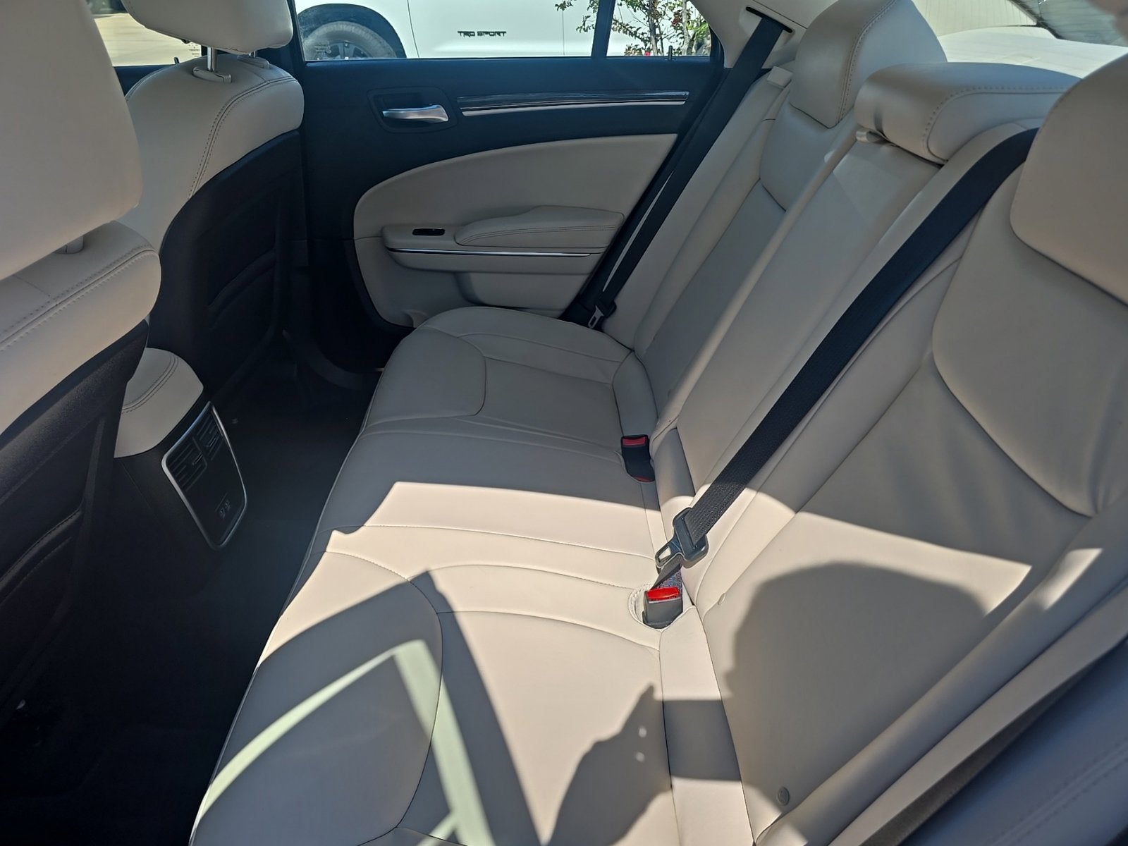 2015 Chrysler 300 Limited