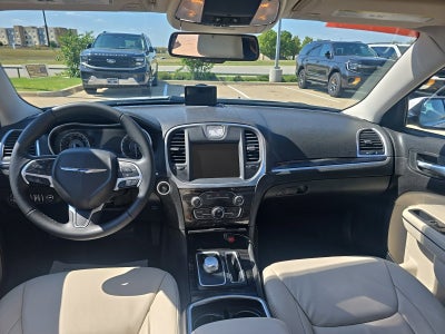 2015 Chrysler 300 Limited