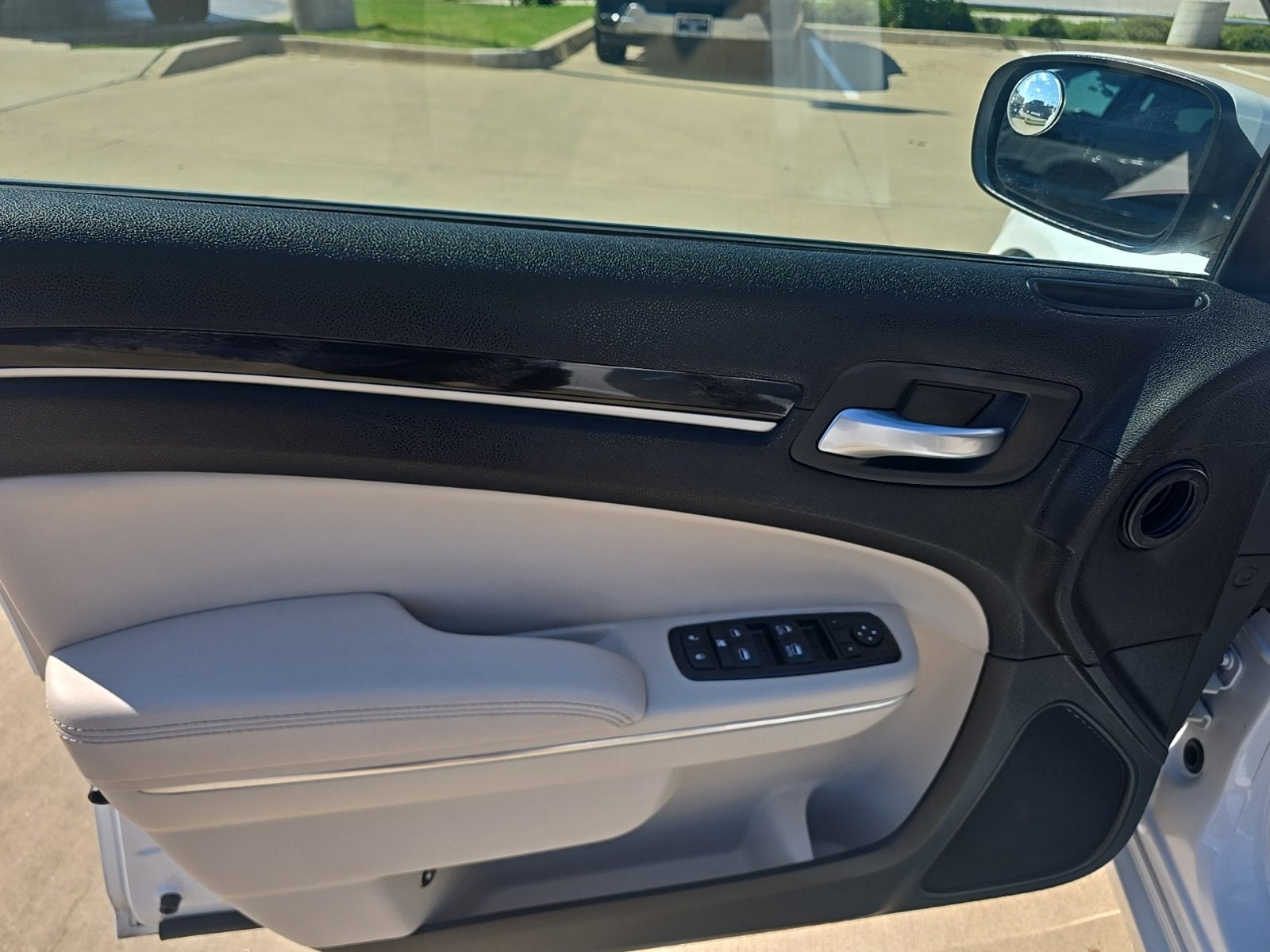 2015 Chrysler 300 Limited