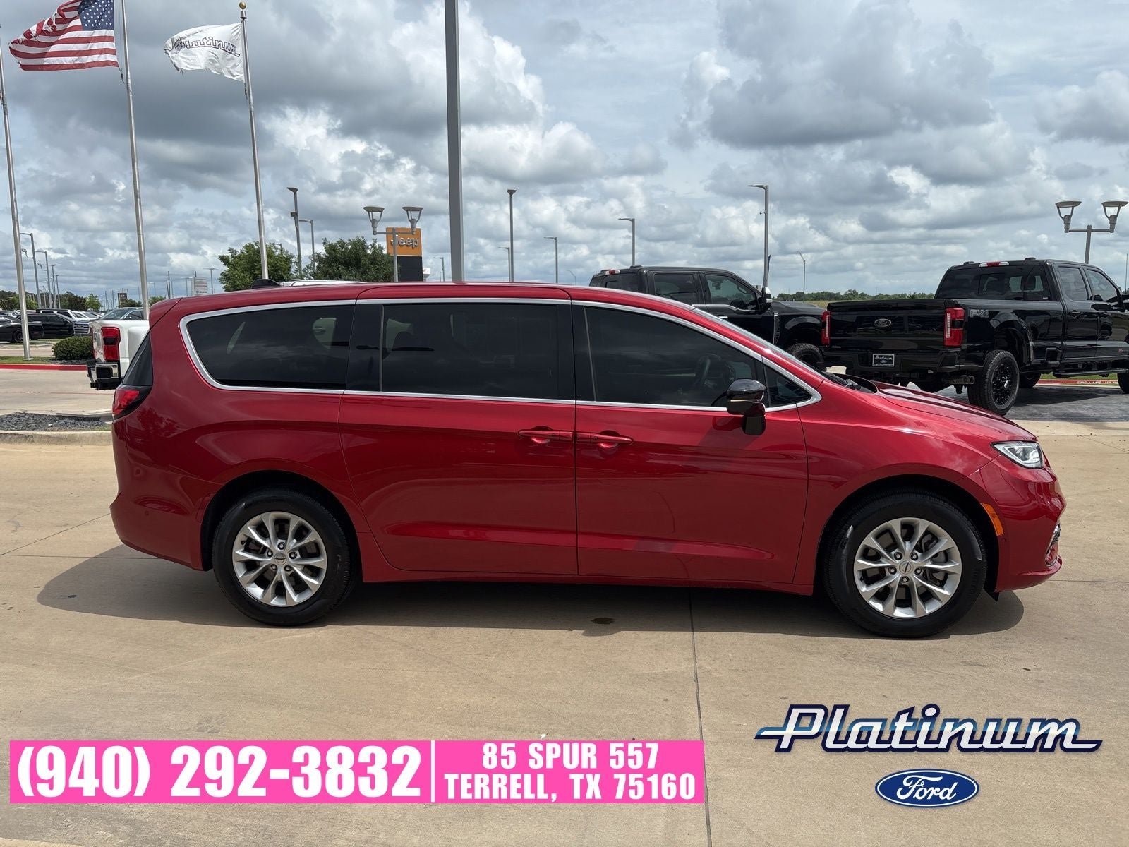 2025 Chrysler Pacifica Select