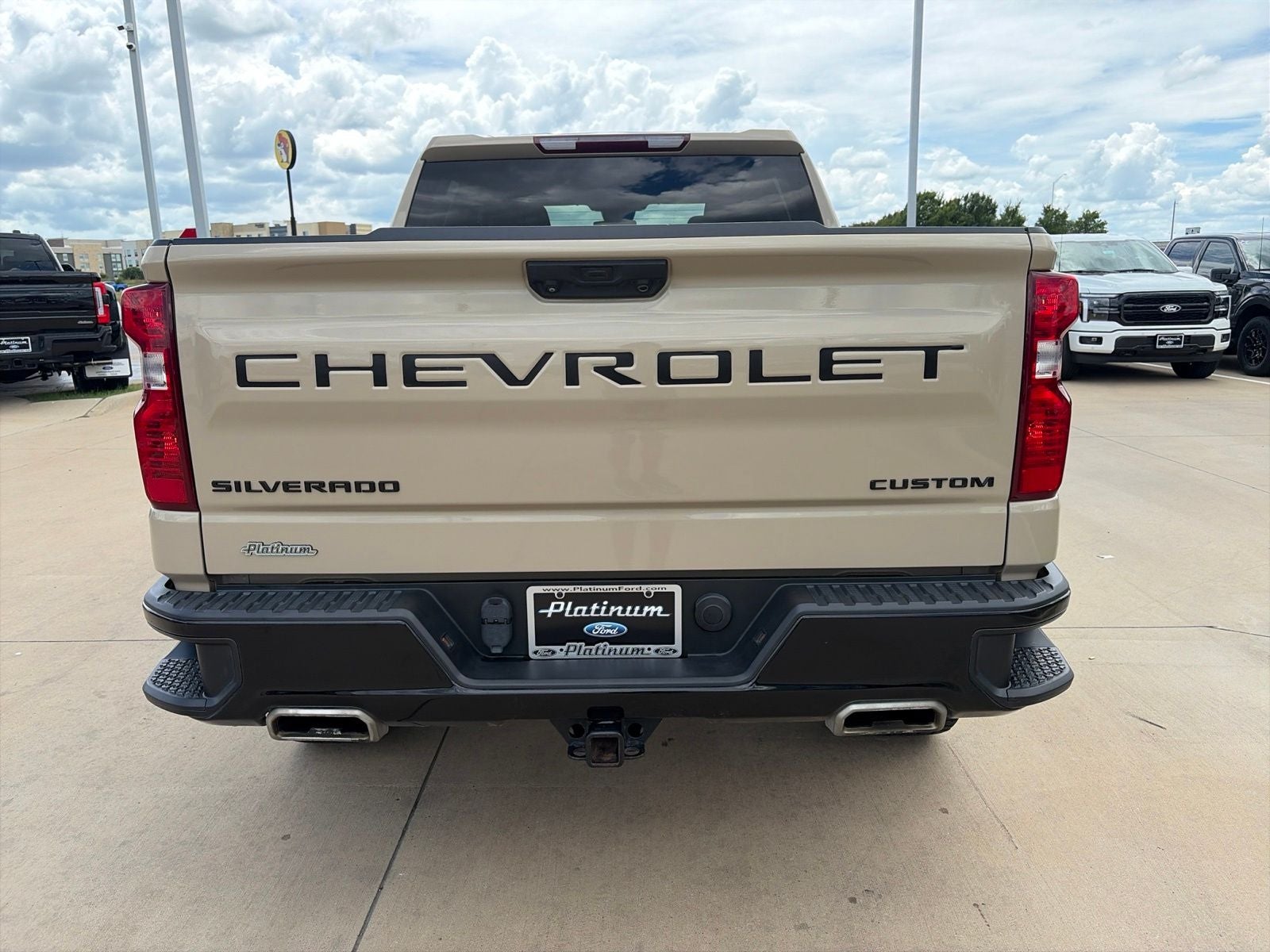 2022 Chevrolet Silverado 1500 Custom Trail Boss