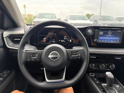 2025 Nissan Kicks S