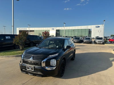 2023 Mitsubishi Outlander SE Black Edition