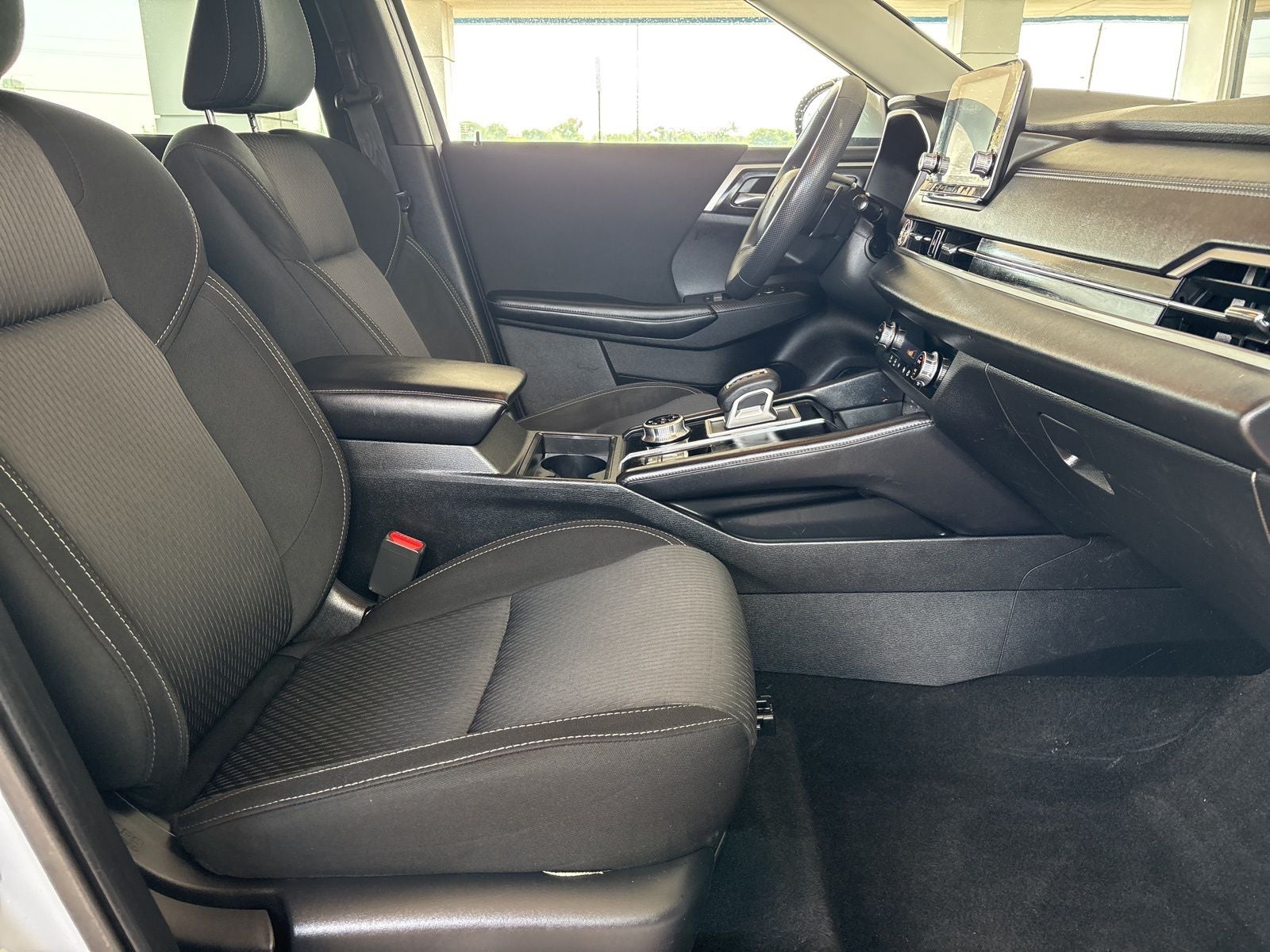 2022 Mitsubishi Outlander ES