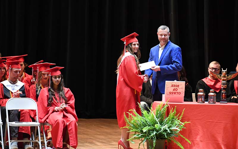 Lone Oak Scholarship