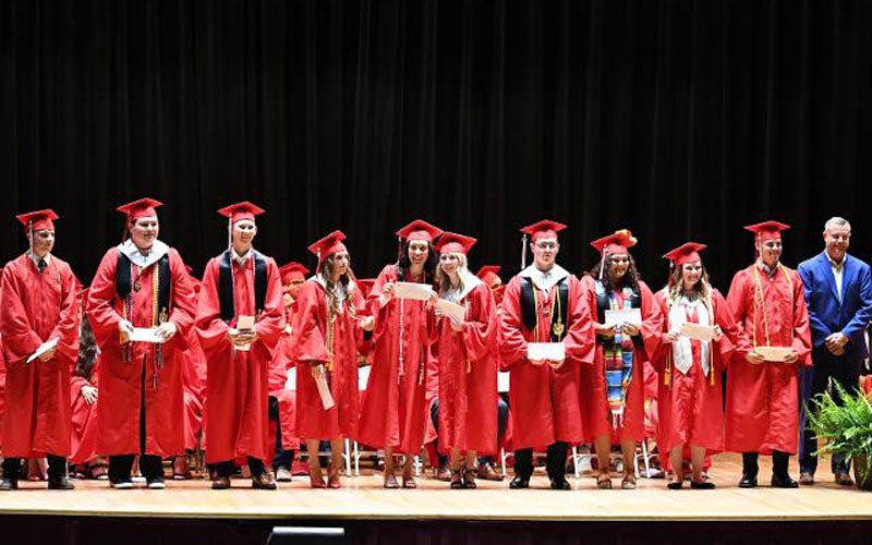 Lone Oak Scholarship