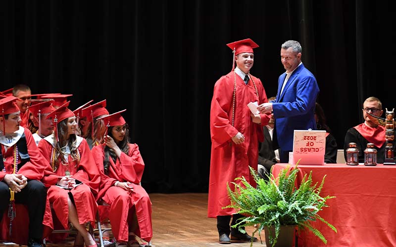 Lone Oak Scholarship