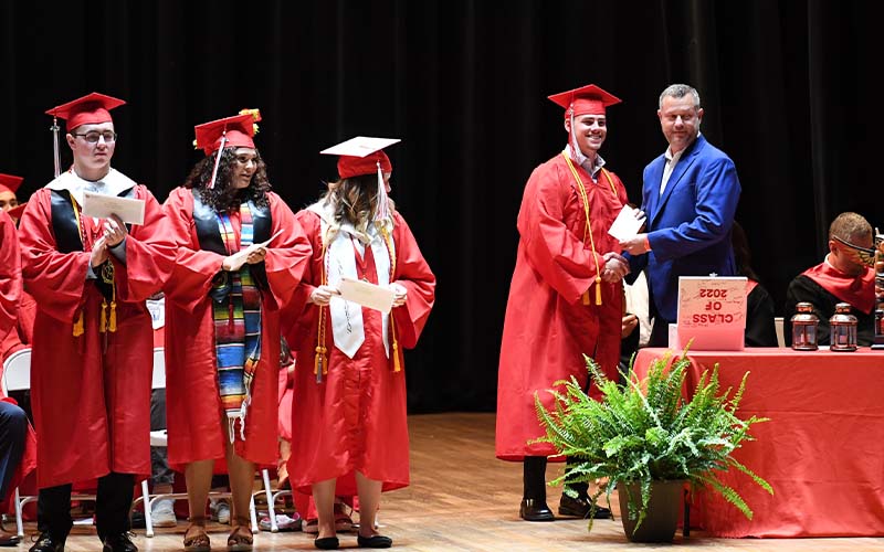 Lone Oak Scholarship