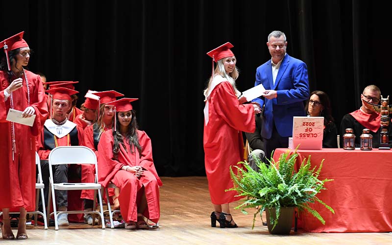 Lone Oak Scholarship