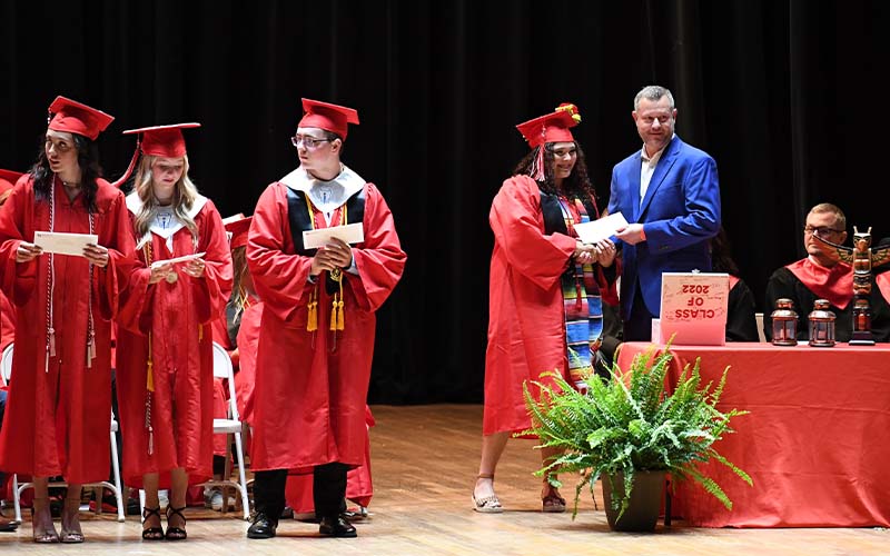 Lone Oak Scholarship